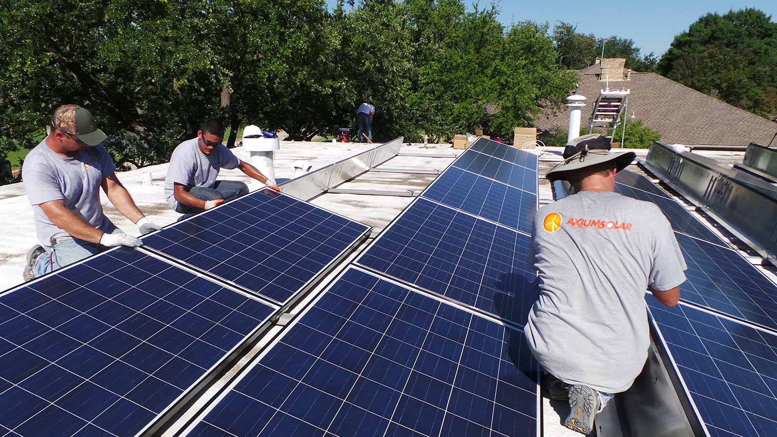 pool solar panels installation