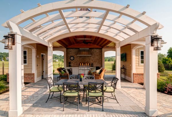 Arched pergola design