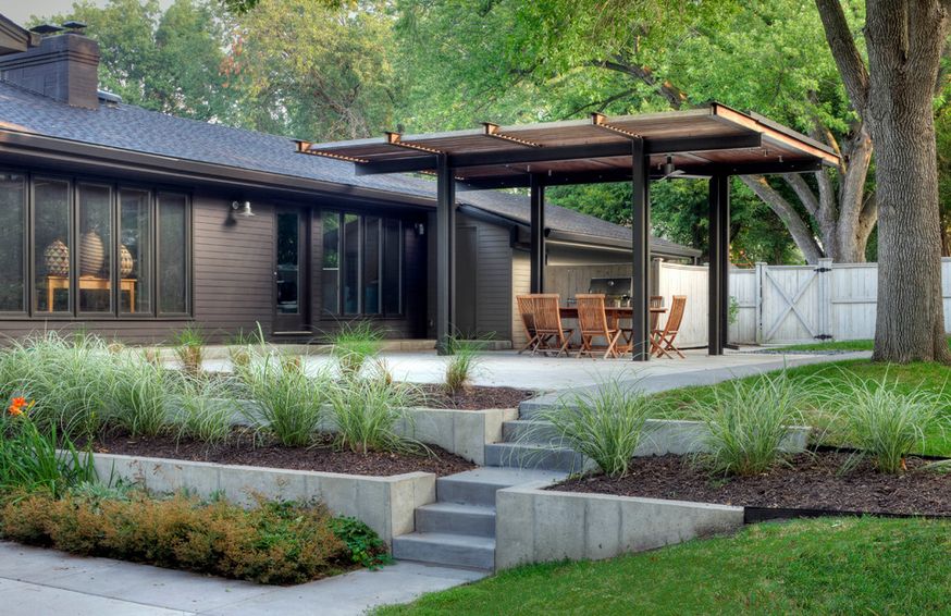 cotemporary covered pergola