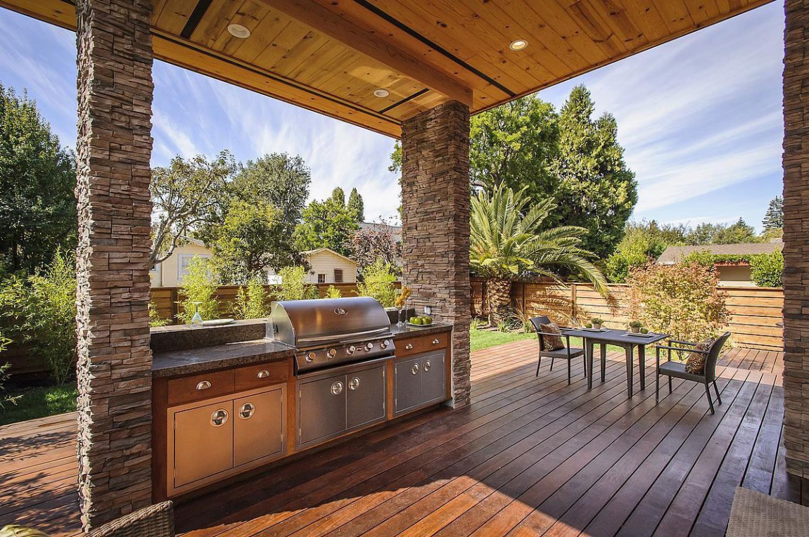 outdoor kitchen