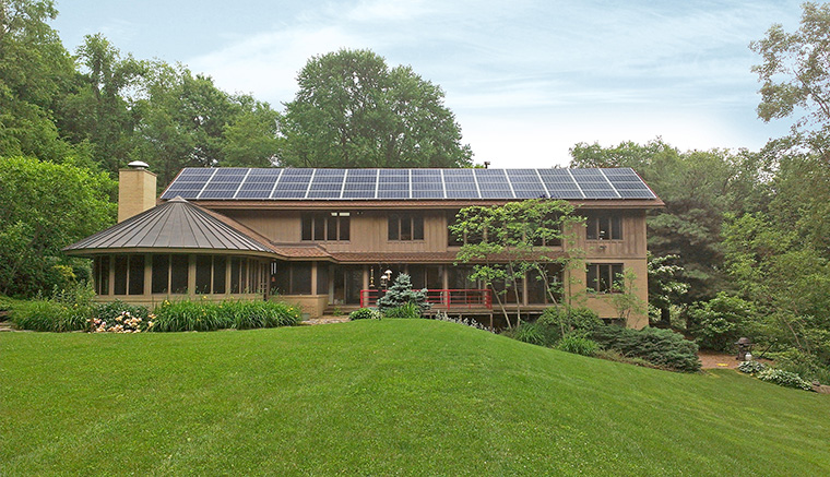 Top 15 Solar Powered Home Designs, Plus their Costs in 2022 1. The Solar Farmhouse design features large windows and a sloped roof to maximize natural light and solar energy collection.
2. The Eco Oasis design includes a green roof, solar panels, and rainwater harvesting system to create a sustainable and energy-efficient home.
