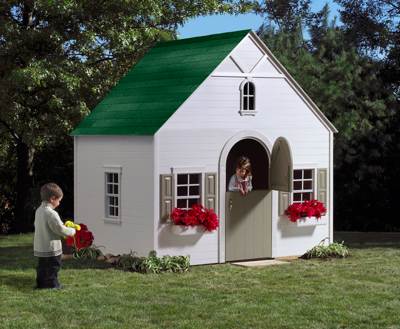outdoor playhouse for 7 year old
