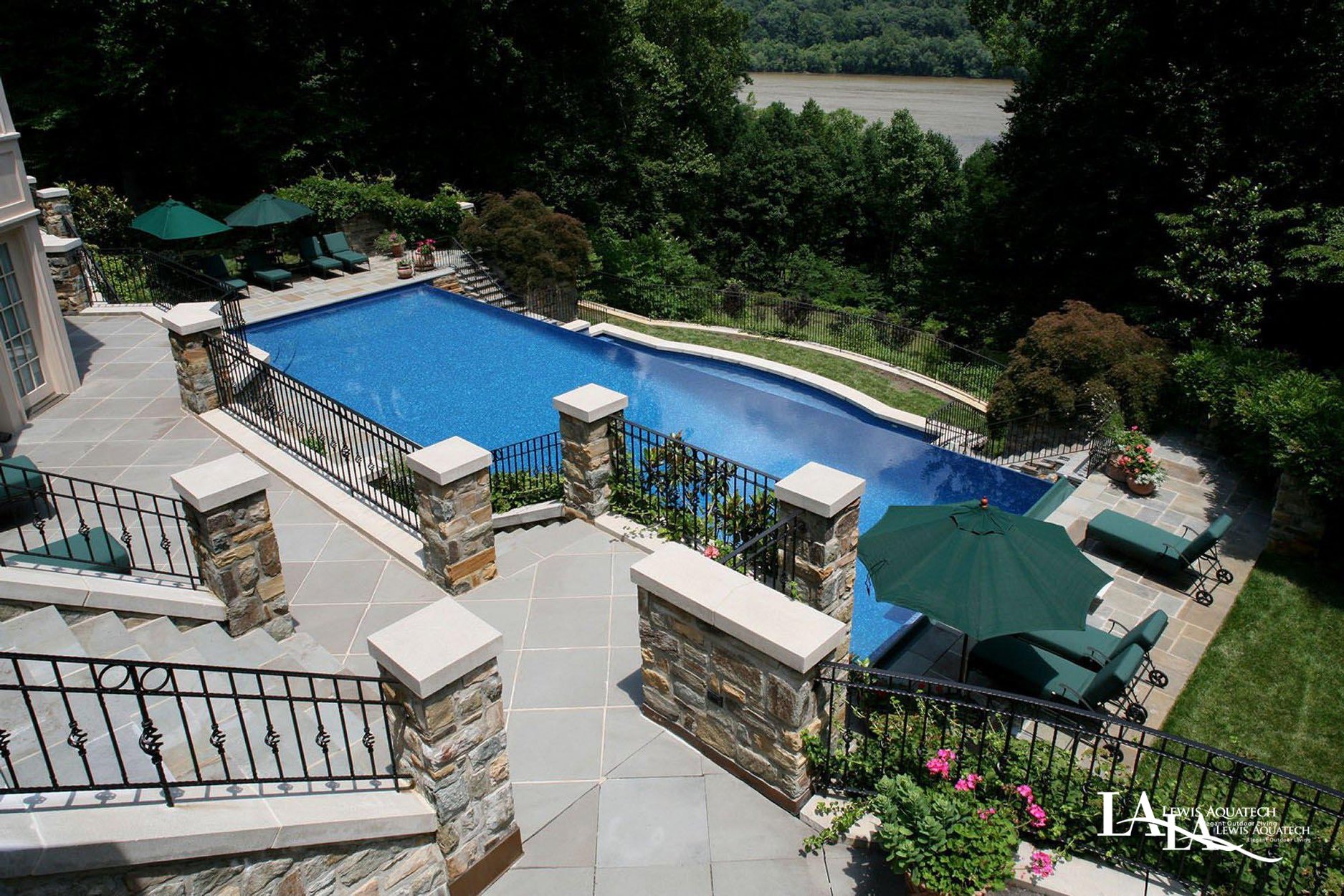 Long two-level pool